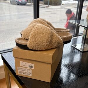 ROAM Nude Shearling Crisscross Slide Sandals